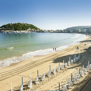 Apartment Miramar Luxurious Flat, 3 Double Rooms, Free Parking, Terrace, Completely New